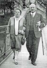 Louis Frankenberg mit seiner Frau Cilla um 1930  
