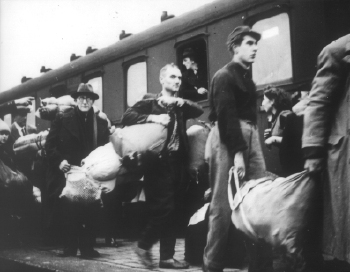 Dr. Leo Pins in 1941 during the deportation on the train station in Bielefeld