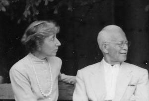 Ernst und Edith Eichwald 1954 in England  