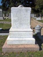 Das Grabmal für Siegmund Archenhold in Waco, Texas  