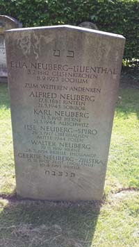 Grab- und Gedenkstein der Familie Neuberg in Bochum  